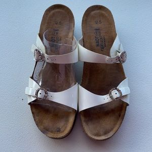 Naot size 11 sandals. It good shape, worn in.